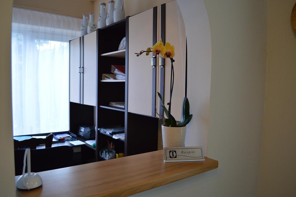 Muskatli Panzio Bed & Breakfast Győr Eksteriør bilde