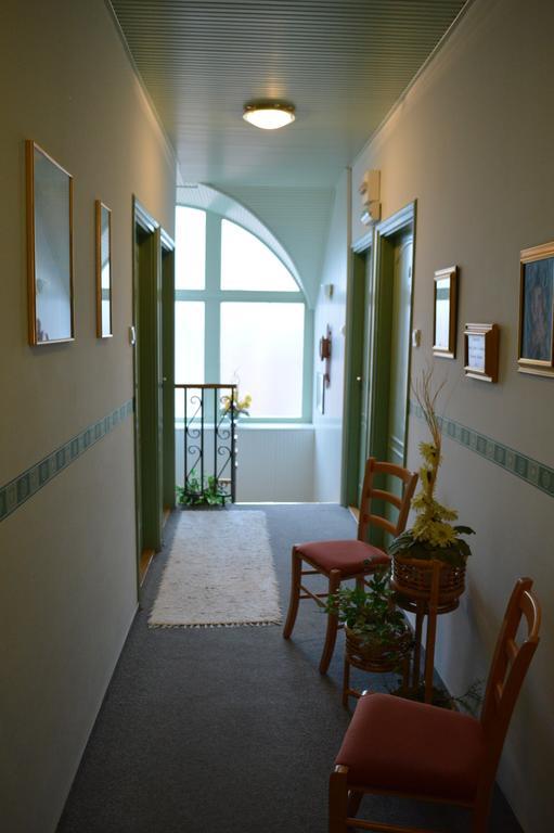 Muskatli Panzio Bed & Breakfast Győr Eksteriør bilde
