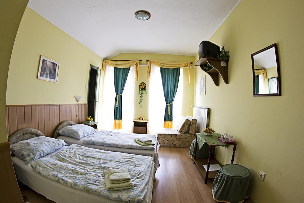 Muskatli Panzio Bed & Breakfast Győr Rom bilde