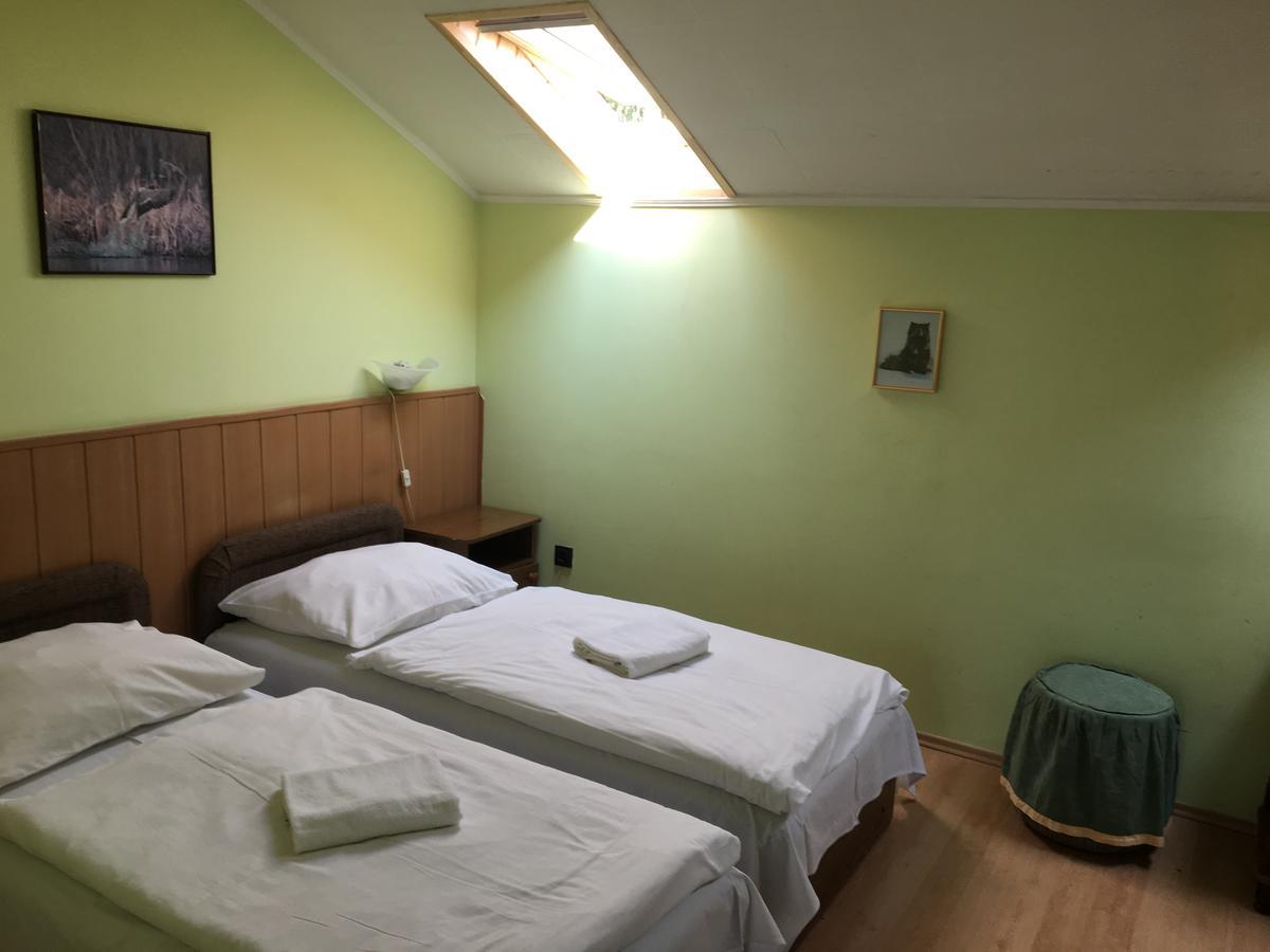 Muskatli Panzio Bed & Breakfast Győr Eksteriør bilde