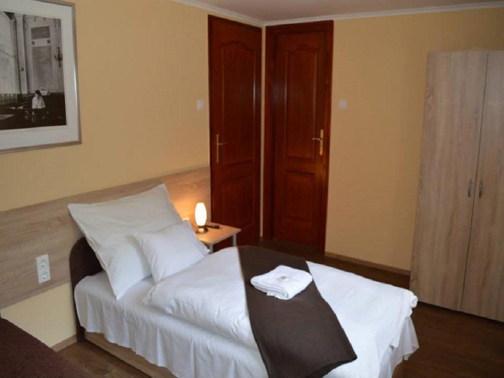 Muskatli Panzio Bed & Breakfast Győr Eksteriør bilde